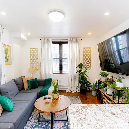 Luxury Oasis In The Heart Of Brooklyn Apartment